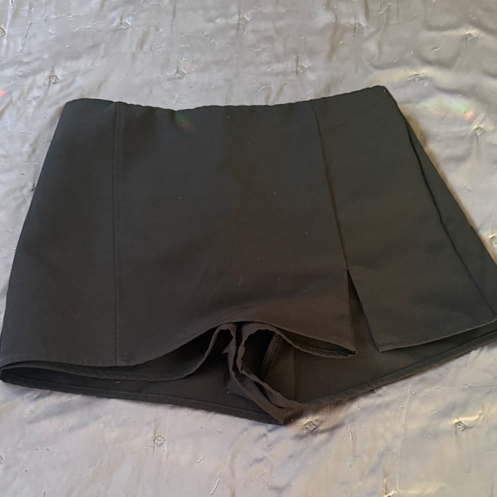 SHEIN Black Women's Skorts